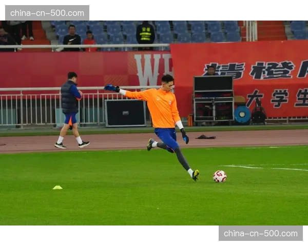 中超第二轮赛后，官方战术分析节目在B站与抖音播放量差异悬殊